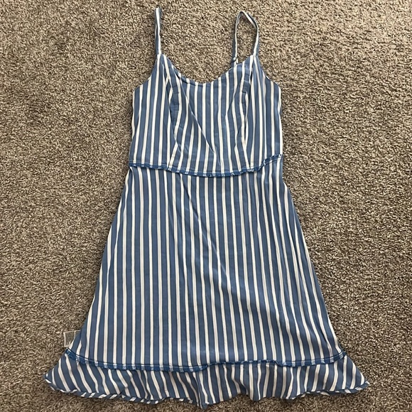 Old Navy Blue and White Striped Dress - Picture 3 of 5